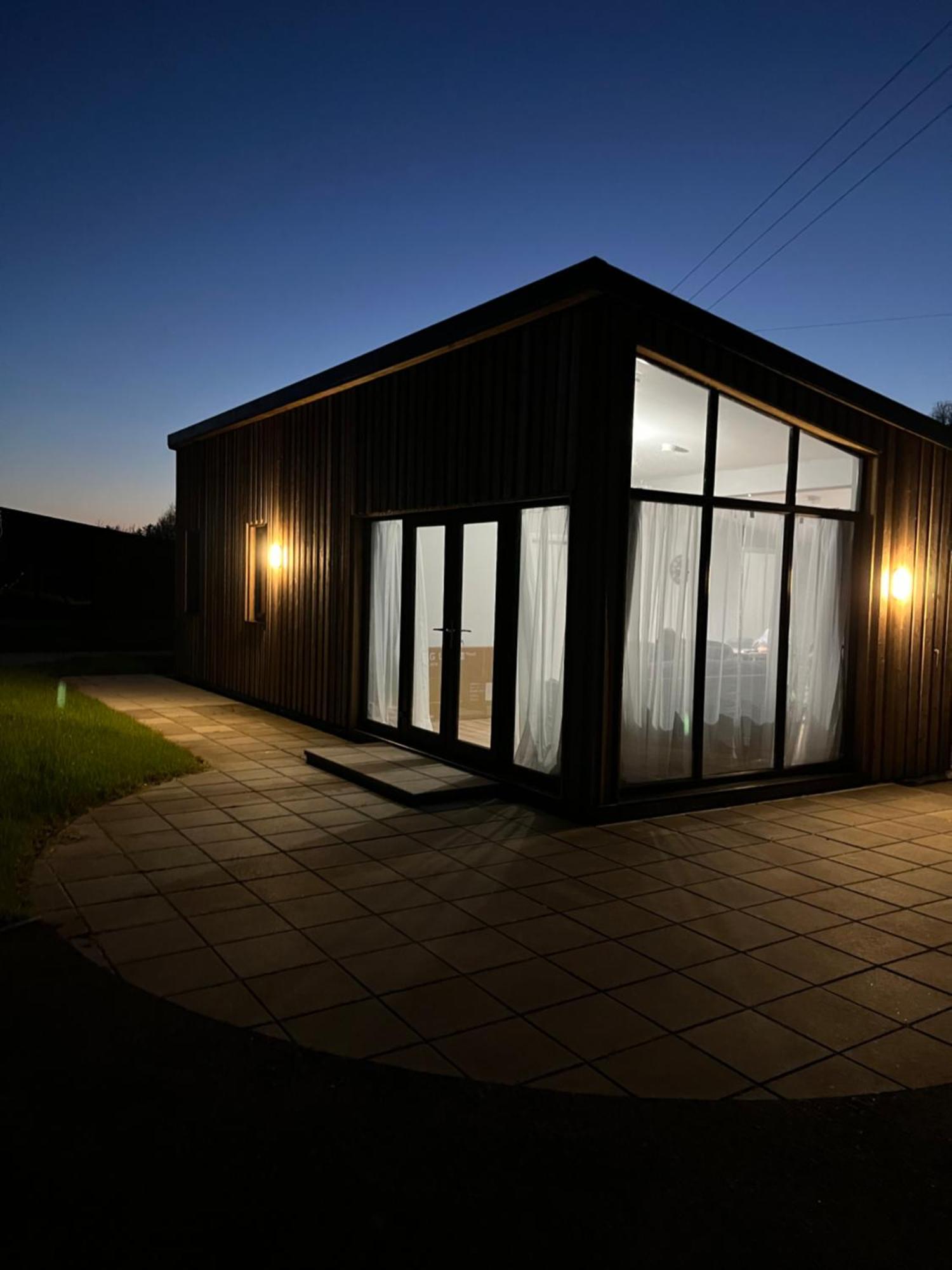 Killyfole Lakeside Lodges Corranny Bagian luar foto